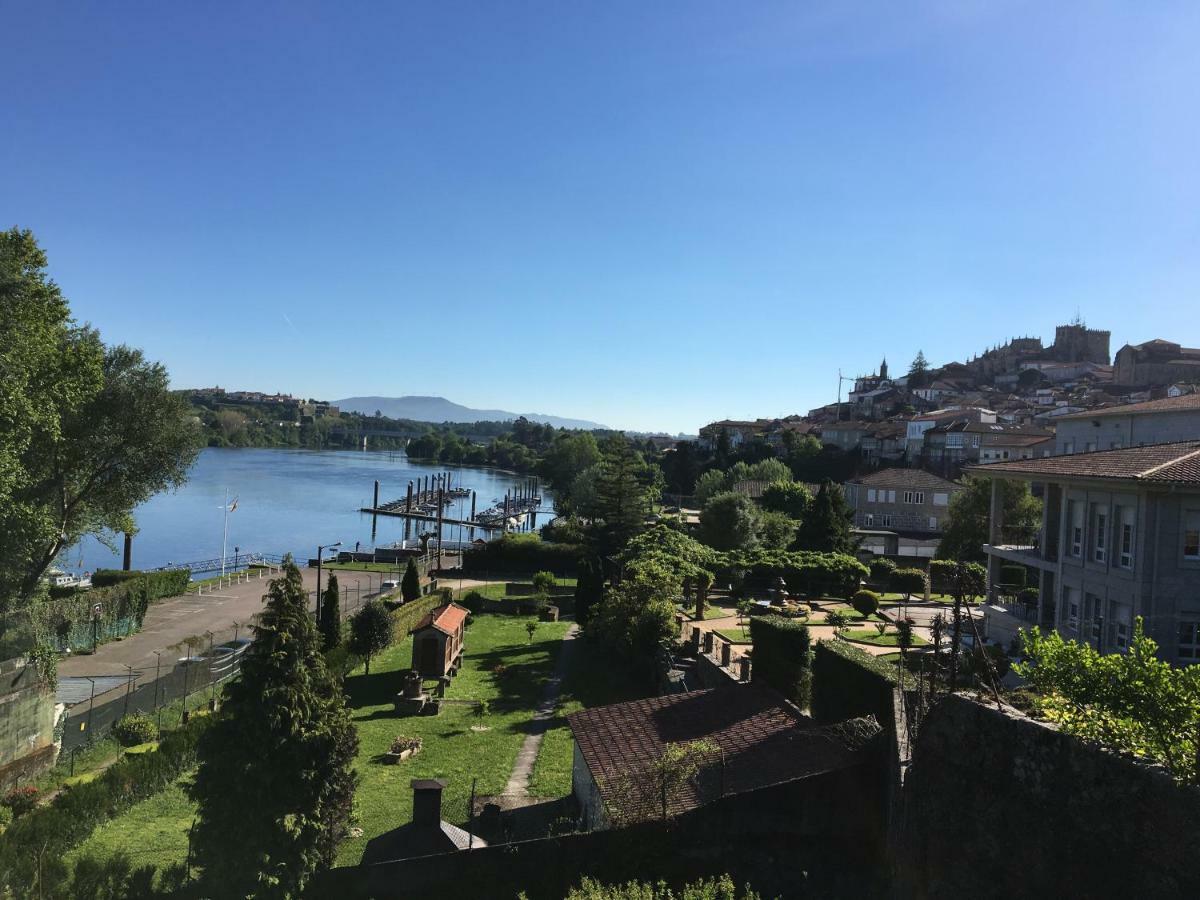 Albergue Convento Del Camino Tui Zewnętrze zdjęcie